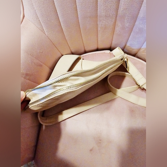 Radley London POCKETS Medium Zip Around Crossbody - Picture 5 of 8